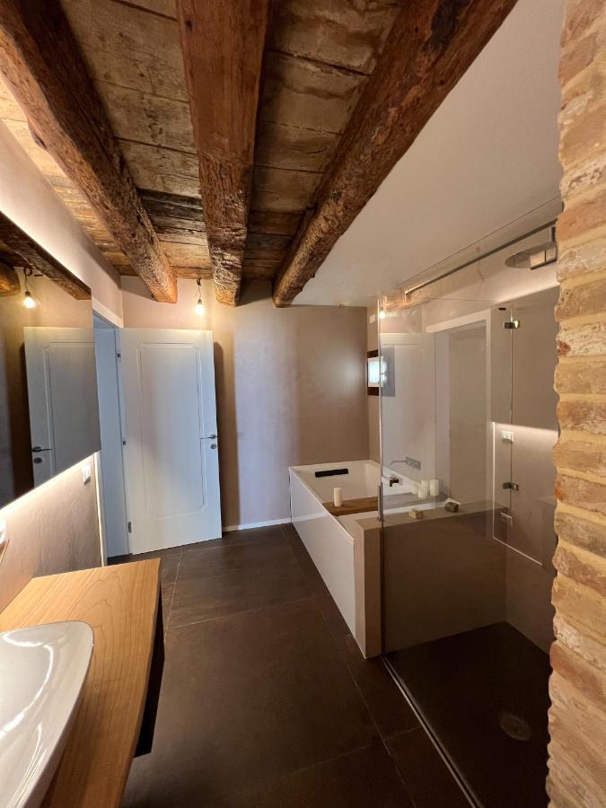 Venice Luxury Suite - Private Jacuzzi And Design Exterior photo