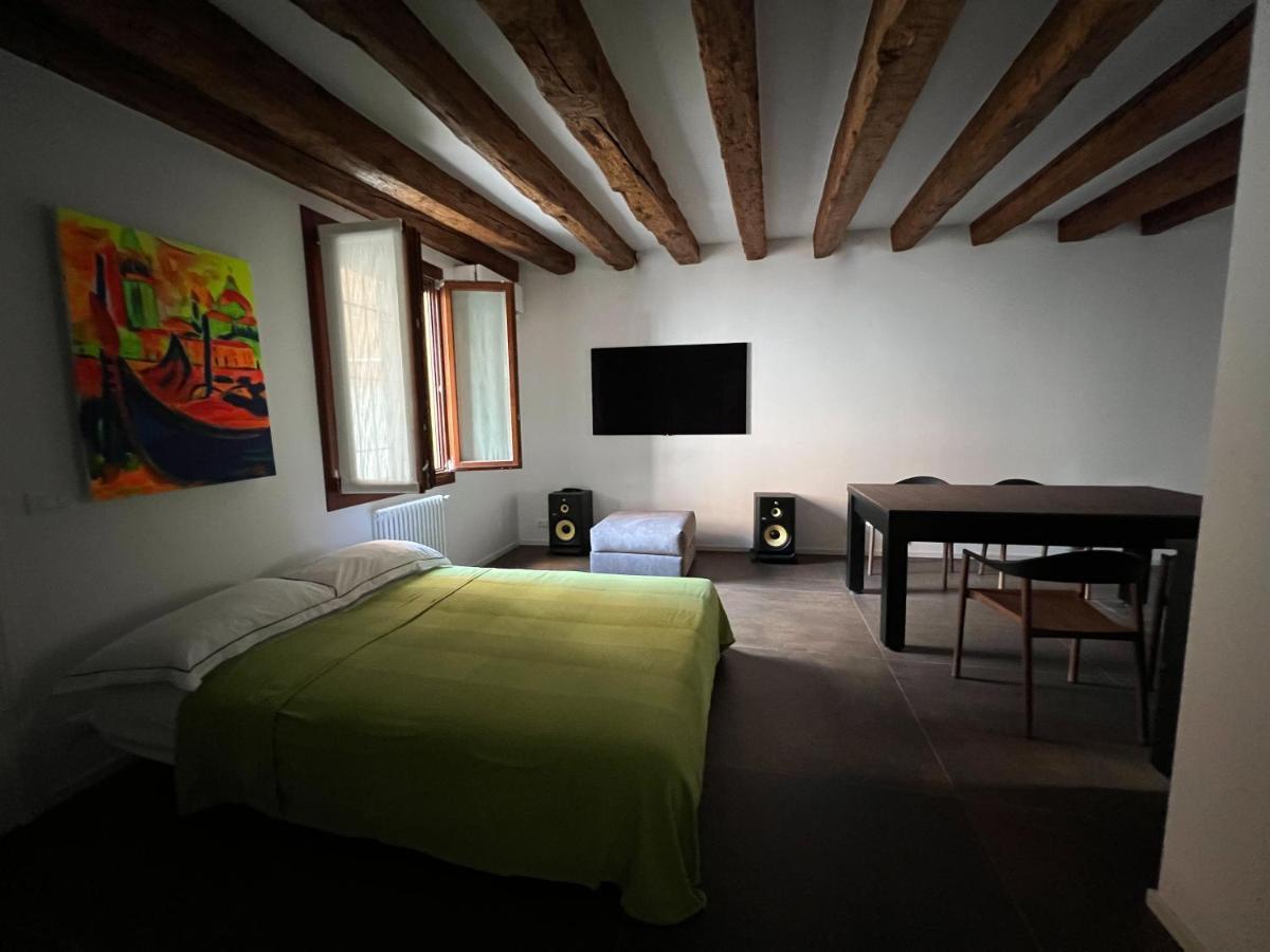 Venice Luxury Suite - Private Jacuzzi And Design Exterior photo